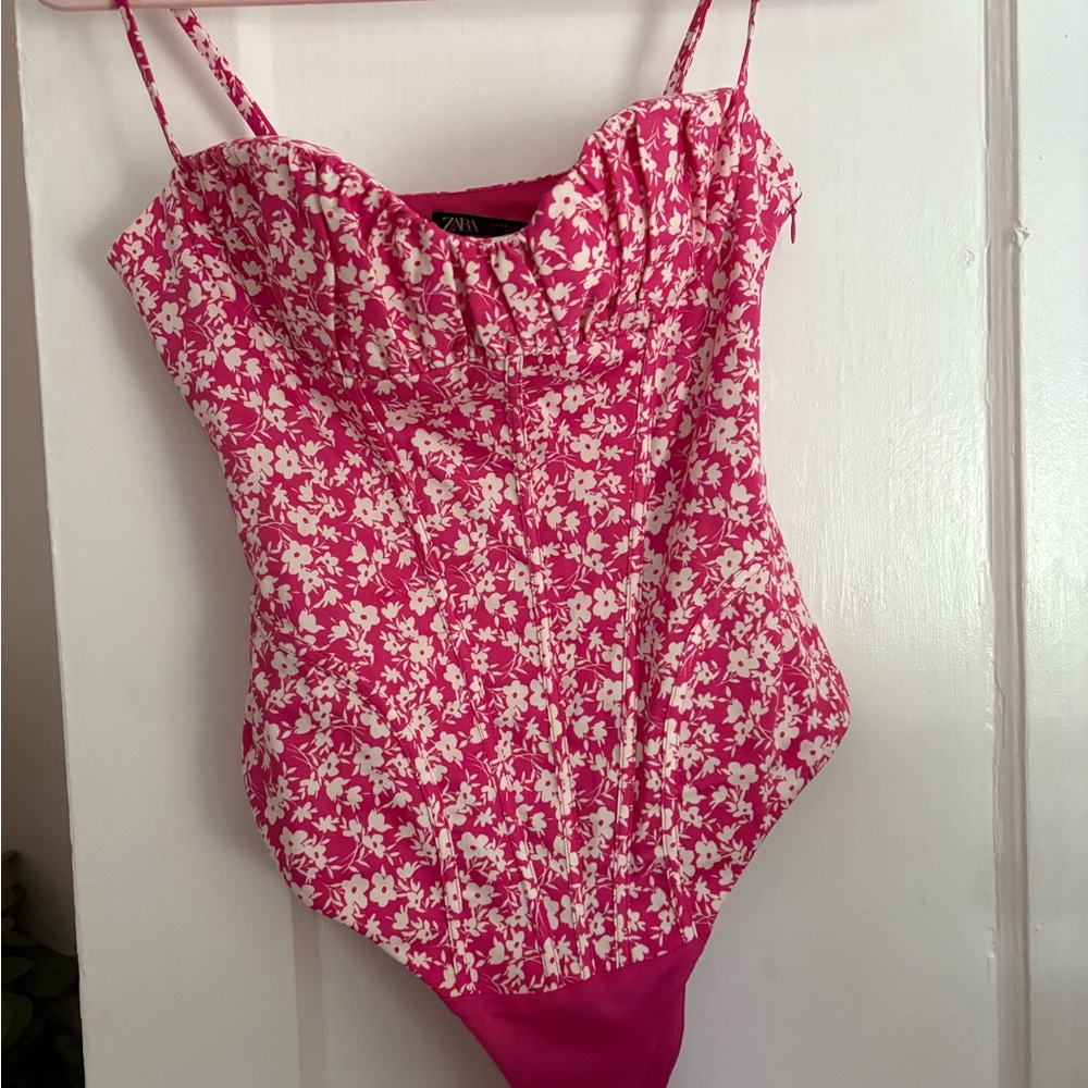 Zara Pink and White Floral Top